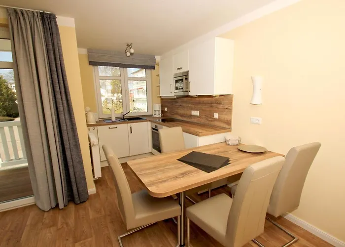 Balkon, Gratis Nutzung Vom Ahoi Erlebnisbad Und Sauna In Sellin - Meeresblick 54 *